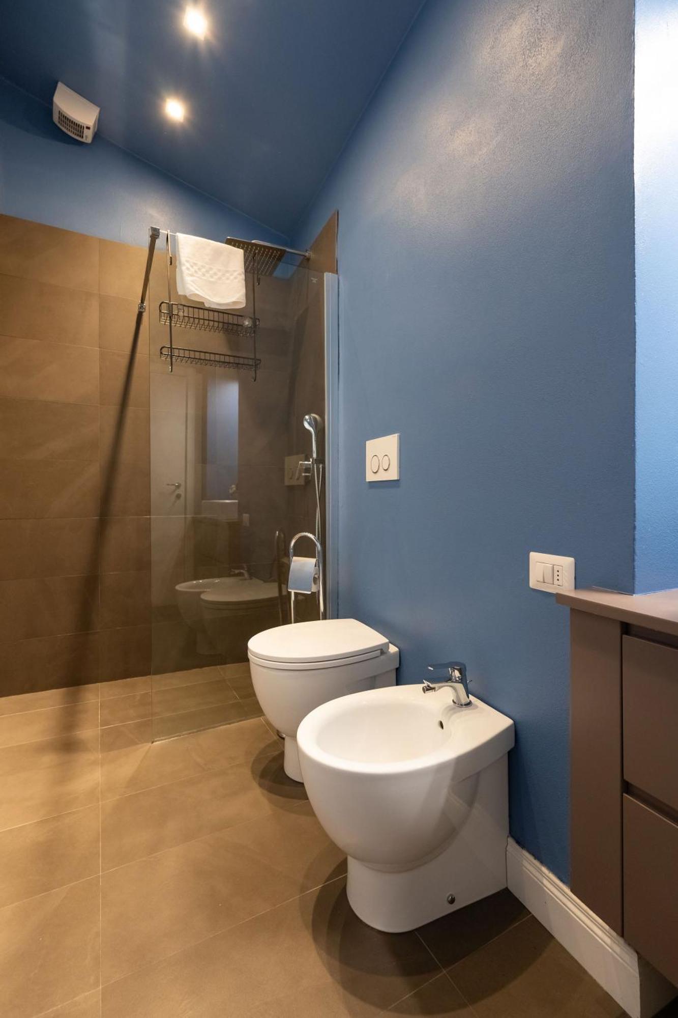 Ta - One Bedroom Luxury Apartment In The Fashion District Флоренция Экстерьер фото