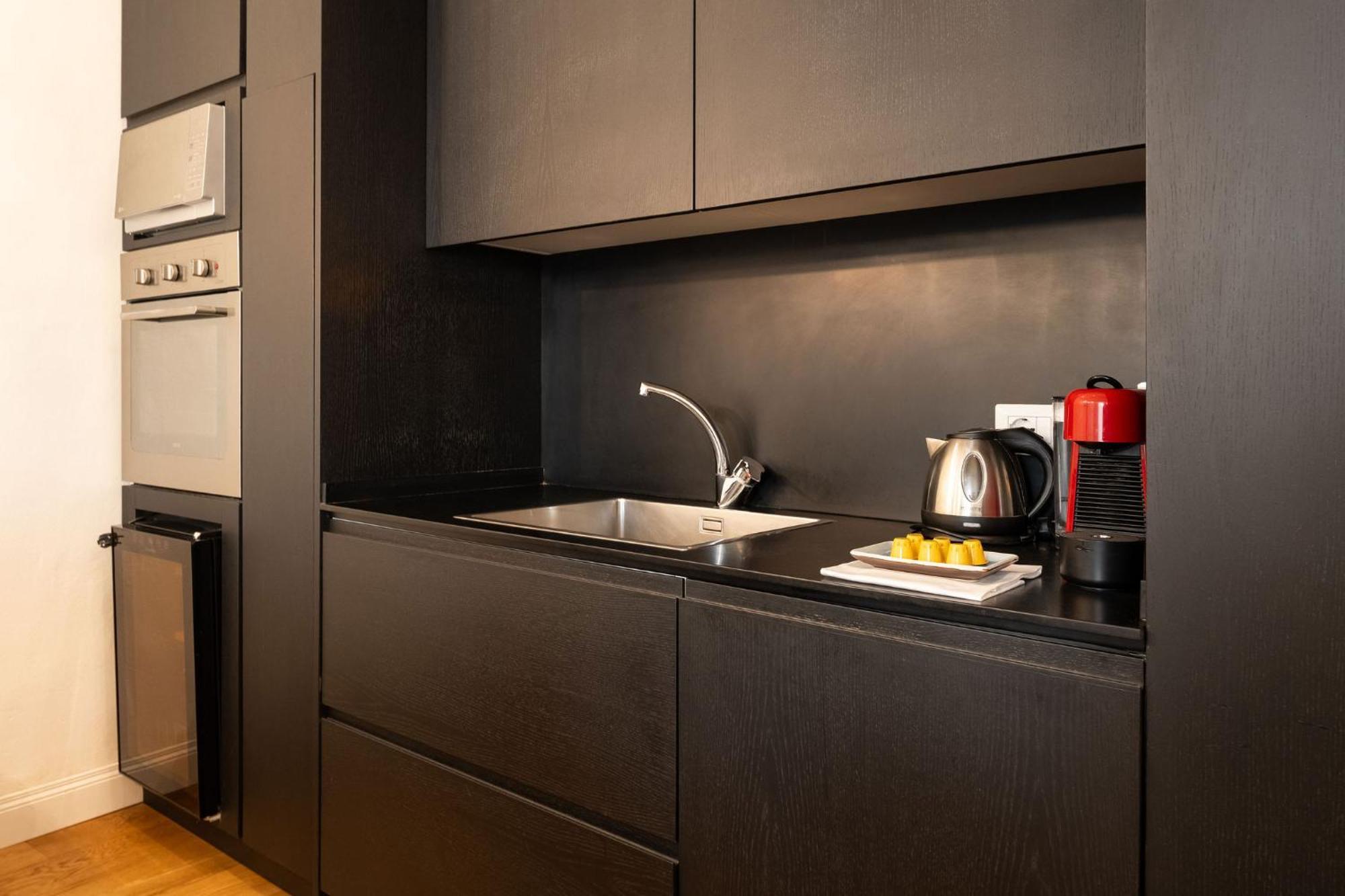Ta - One Bedroom Luxury Apartment In The Fashion District Флоренция Экстерьер фото